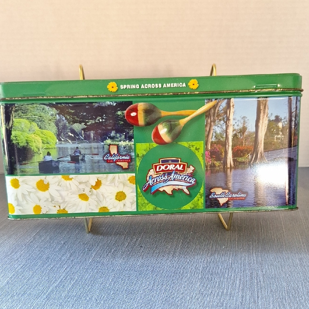 Doral Spring Across America Collectors Tin. Great Condition